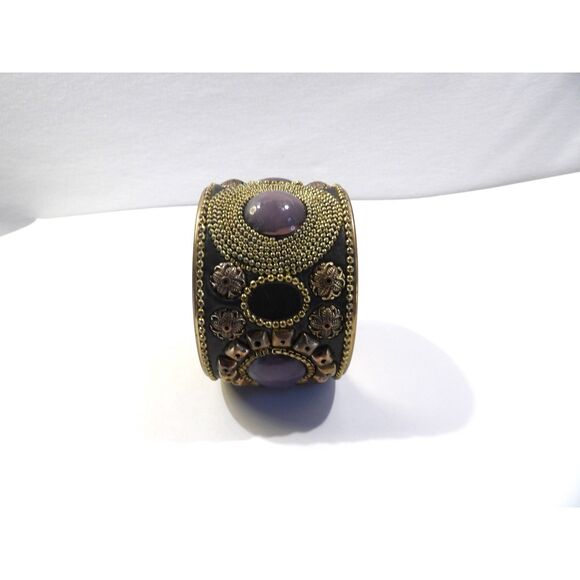 Brass purple beaded wide bangle bracelet, 8" length, missing stone - Picture 4 of 11